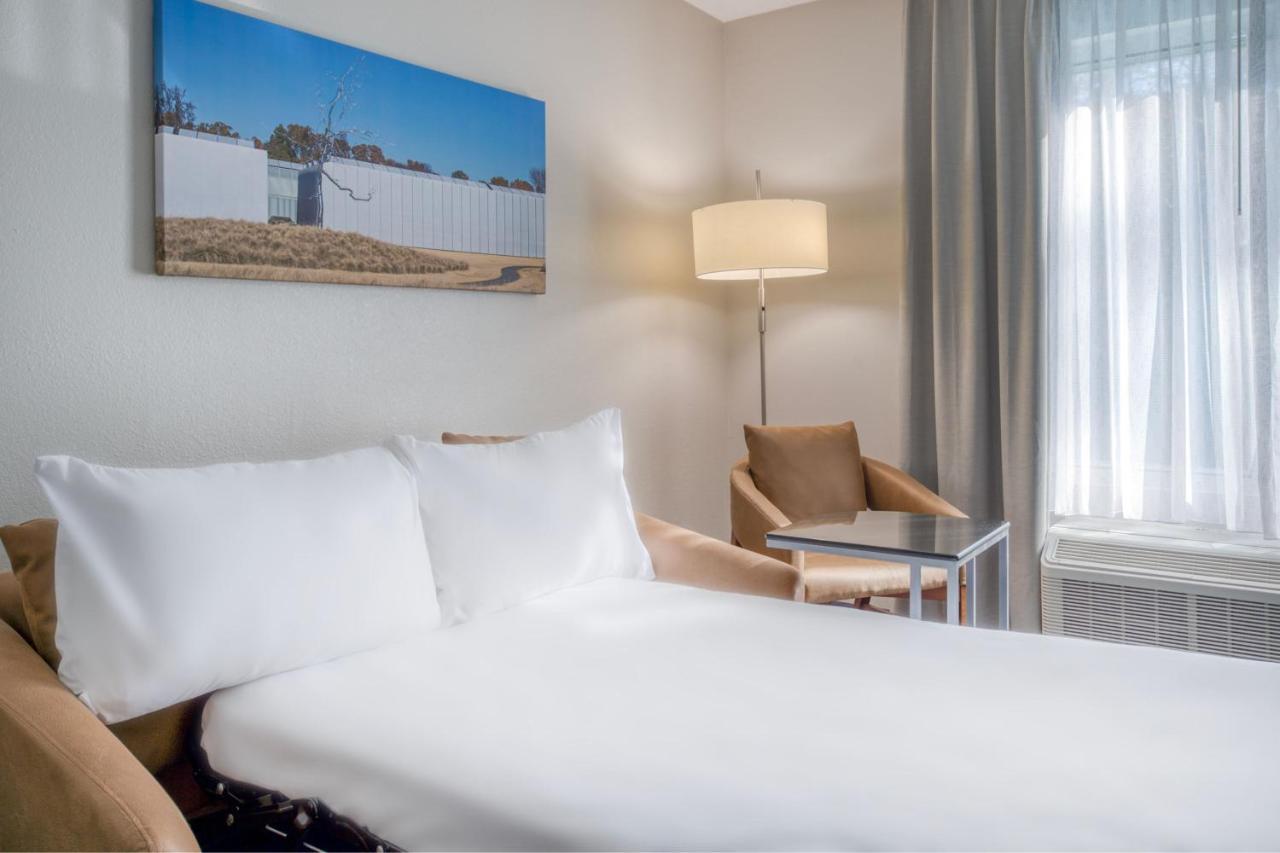 Fairfield Inn & Suites Raleigh Crabtree Valley Buitenkant foto