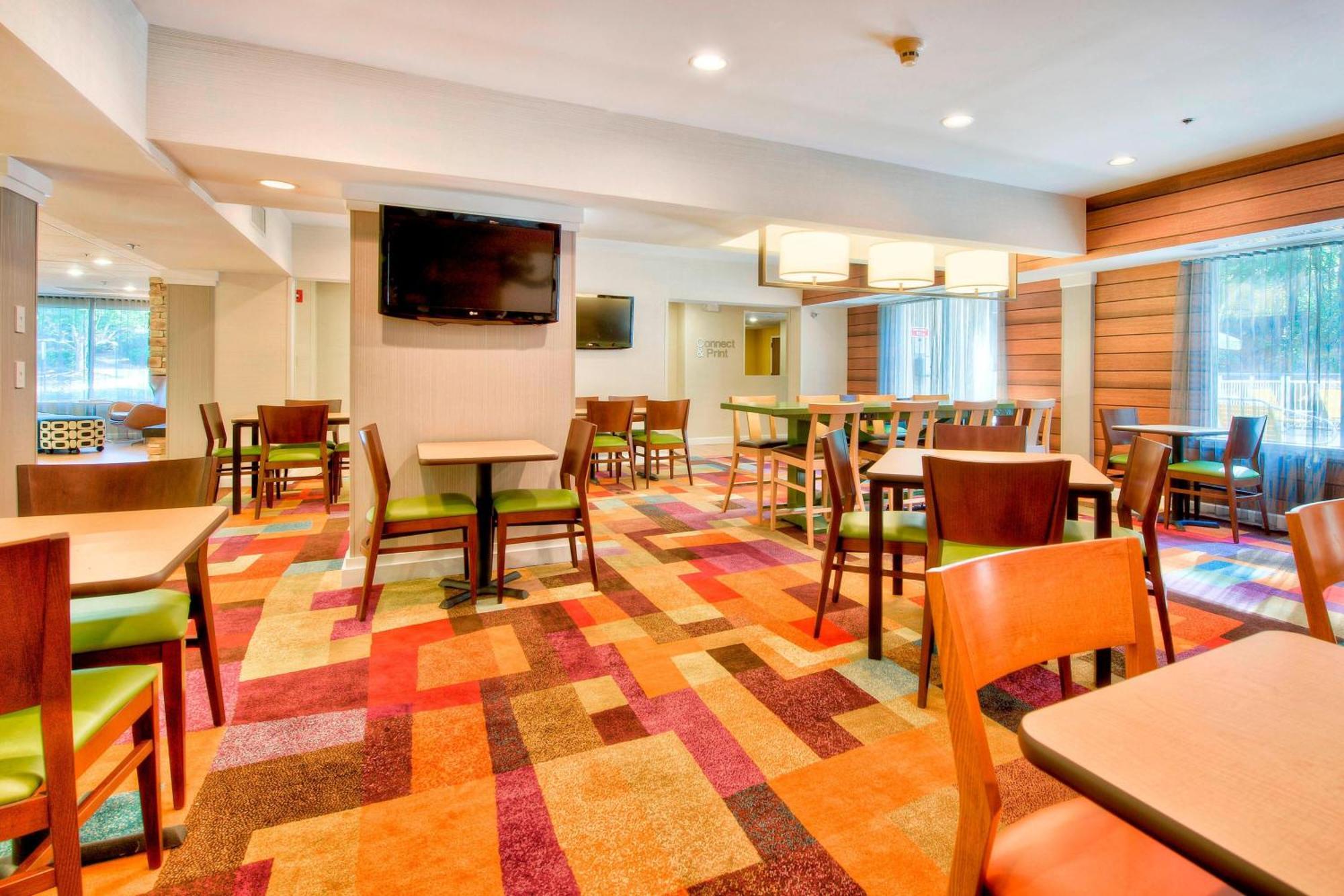 Fairfield Inn & Suites Raleigh Crabtree Valley Buitenkant foto